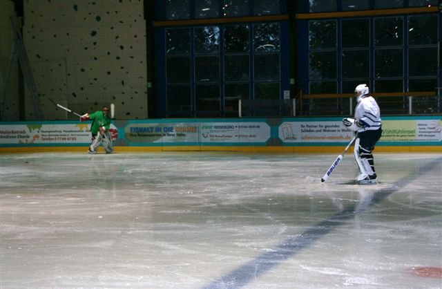 Goalies beschäftigen sich selbst